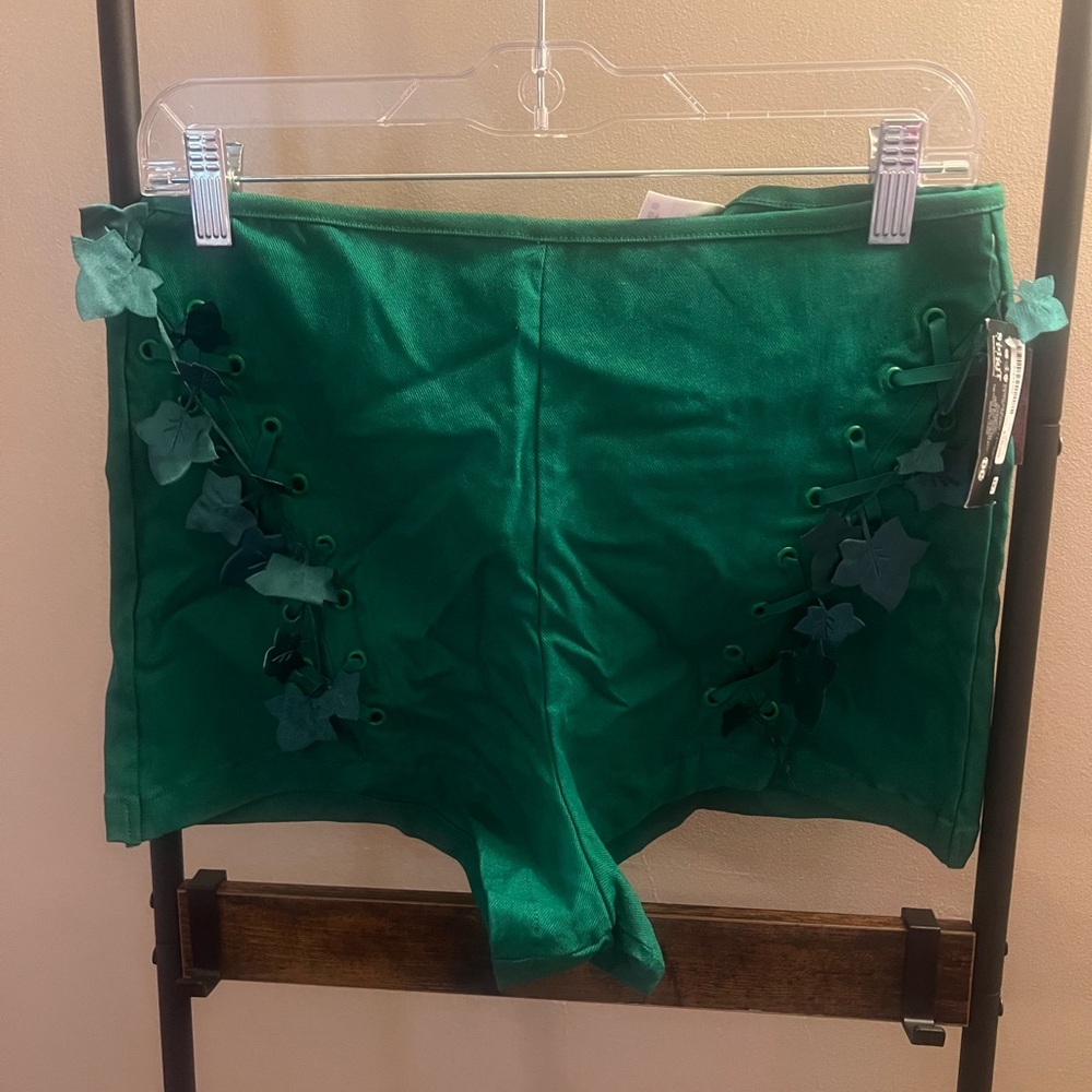 Spirit Halloween/ DC Comics Poison Ivy Green High Waist Lace-Up Shorts